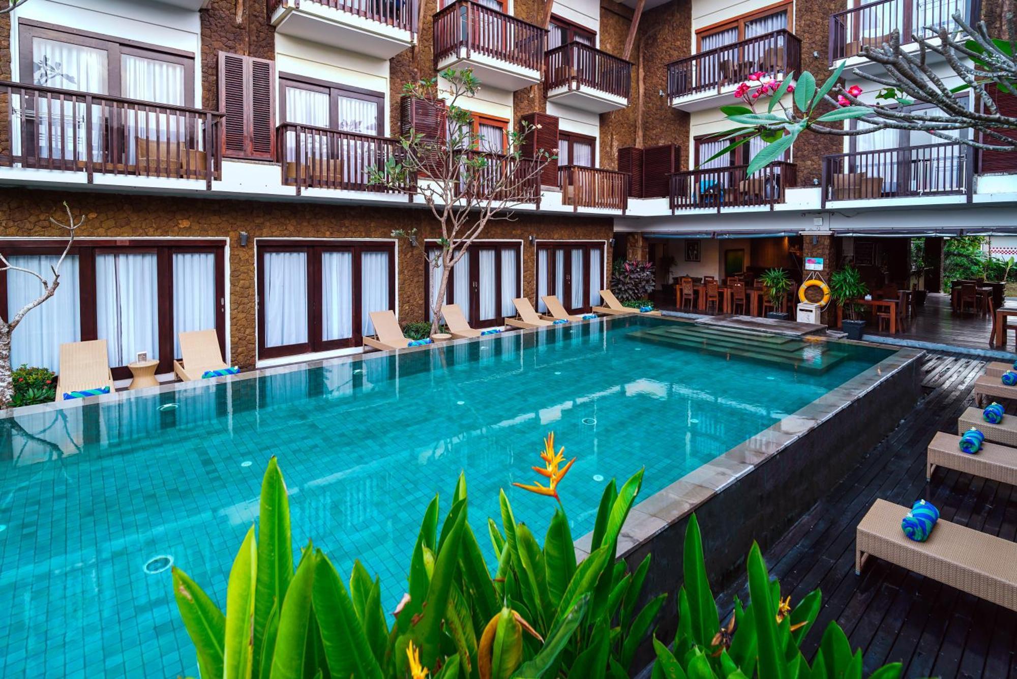 The Kirana Canggu Hotel Exterior photo