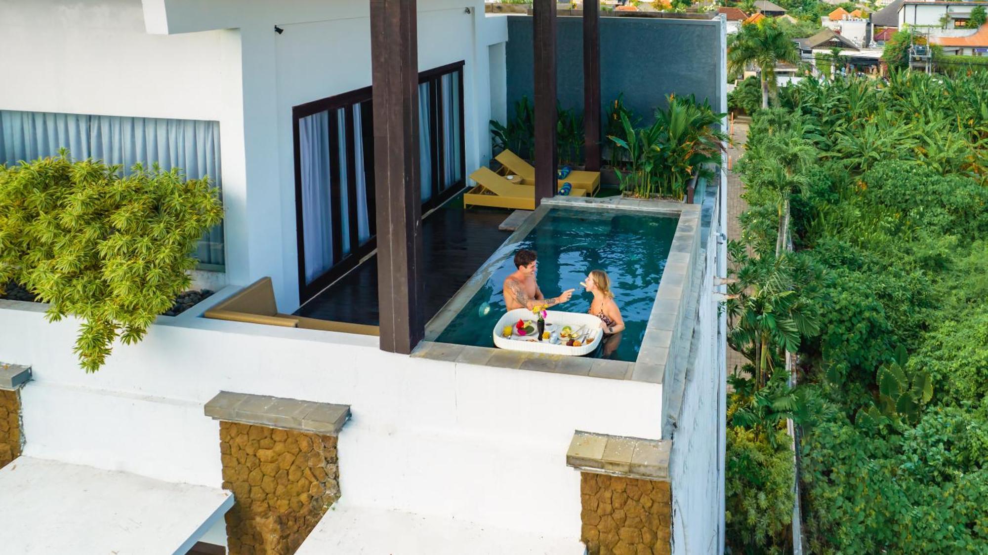 The Kirana Canggu Hotel Exterior photo