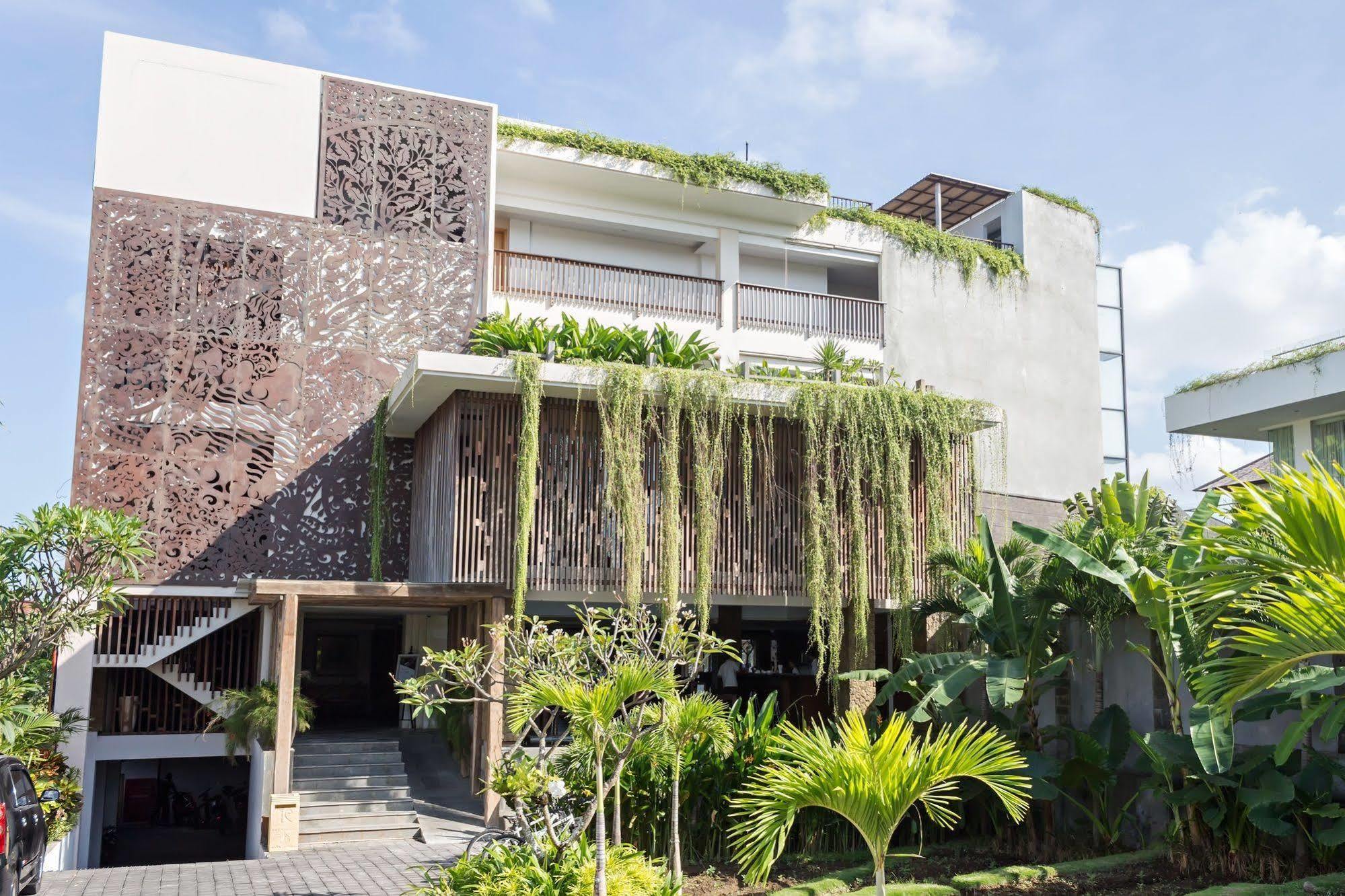 The Kirana Canggu Hotel Exterior photo